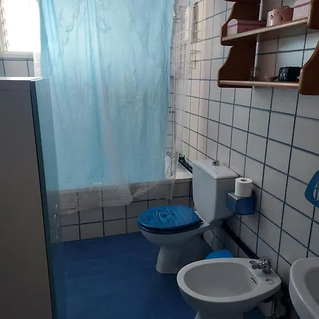 Cómodas Con Baño Individual *